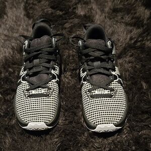 Nike Lebron James Witness 7 Basketball Shoes